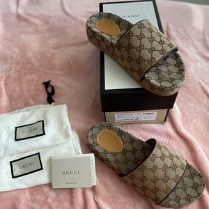 Gucci sandals